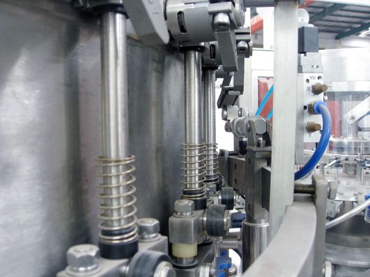 Zhangjiagang Fully SS304 Material Automatic Filling Machinery for Large Scale Carbonated Beverage Line